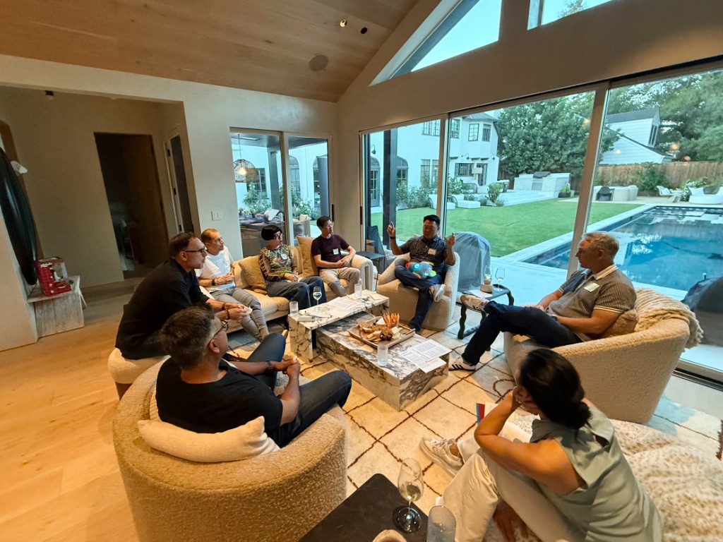 Intimate salon conversation among Quantum AI fellows